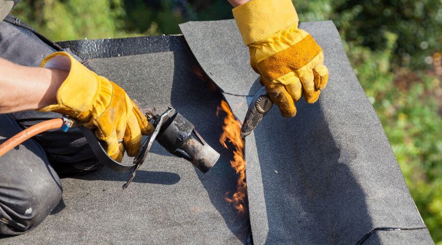 Professional flood damage restoration services in Hahnville, LA